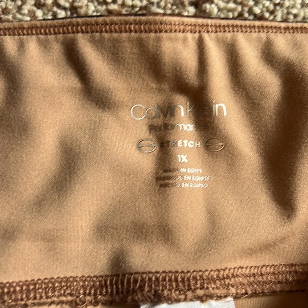 Calvin Klein leopard print Capri leggins - Picture 3 of 4